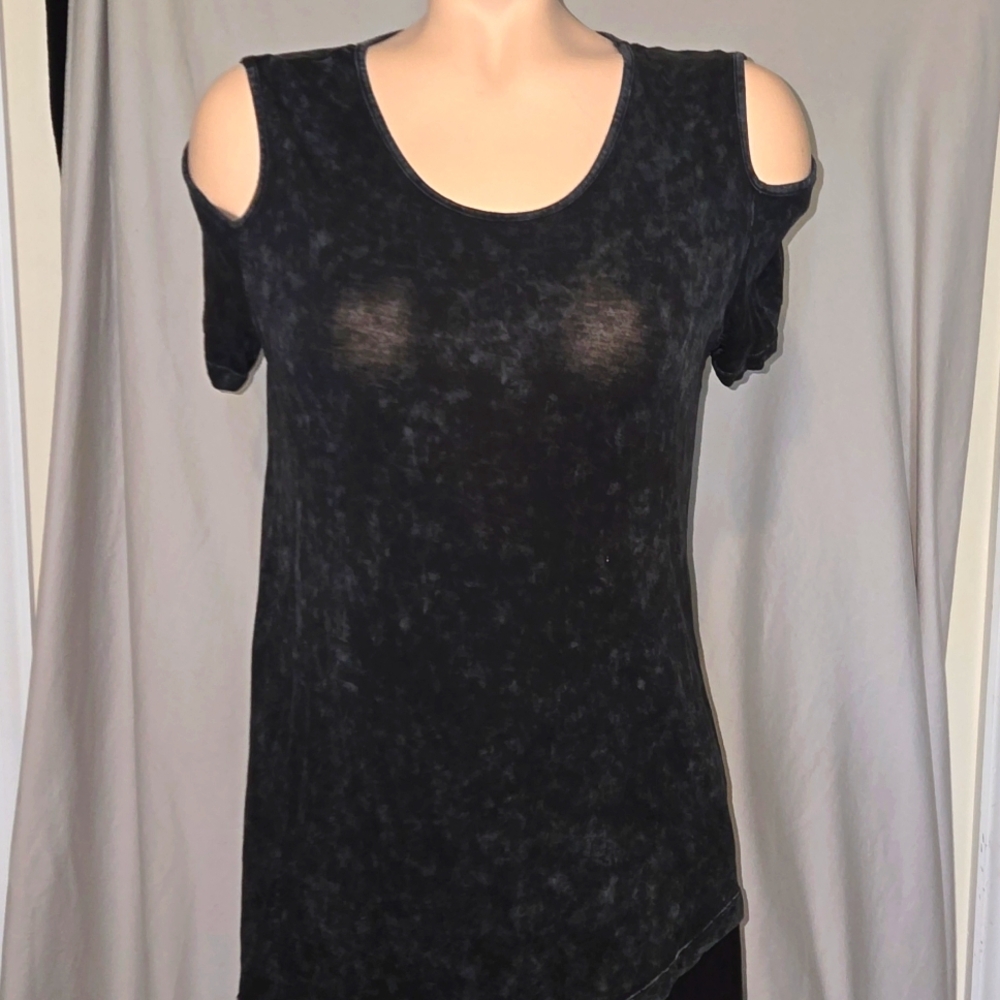 Affliction, super soft, cold shoulder.Shirt
